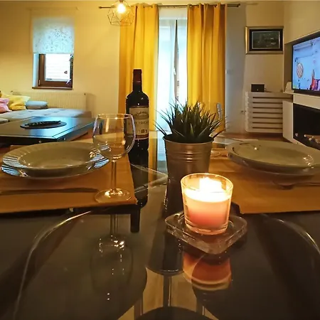 Golden Royal Z Apartment